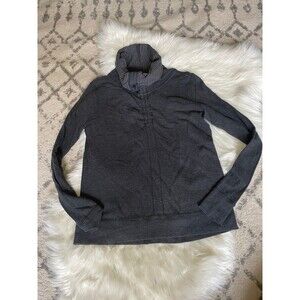 Lululemon reversible turtleneck pullover size M